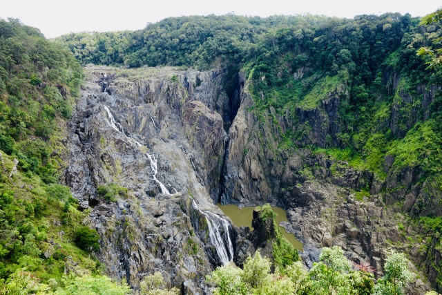 キュランダ村　スカイレール　バロン滝